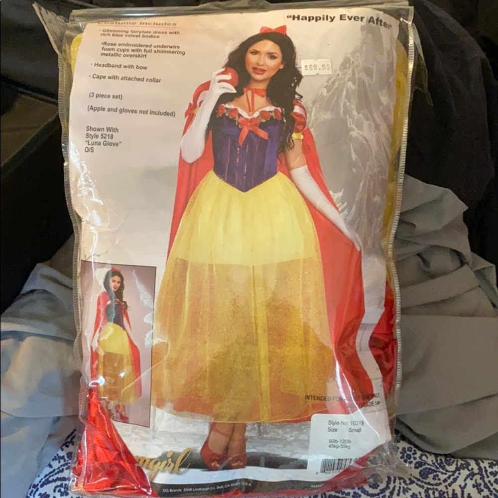 Snow White Costume